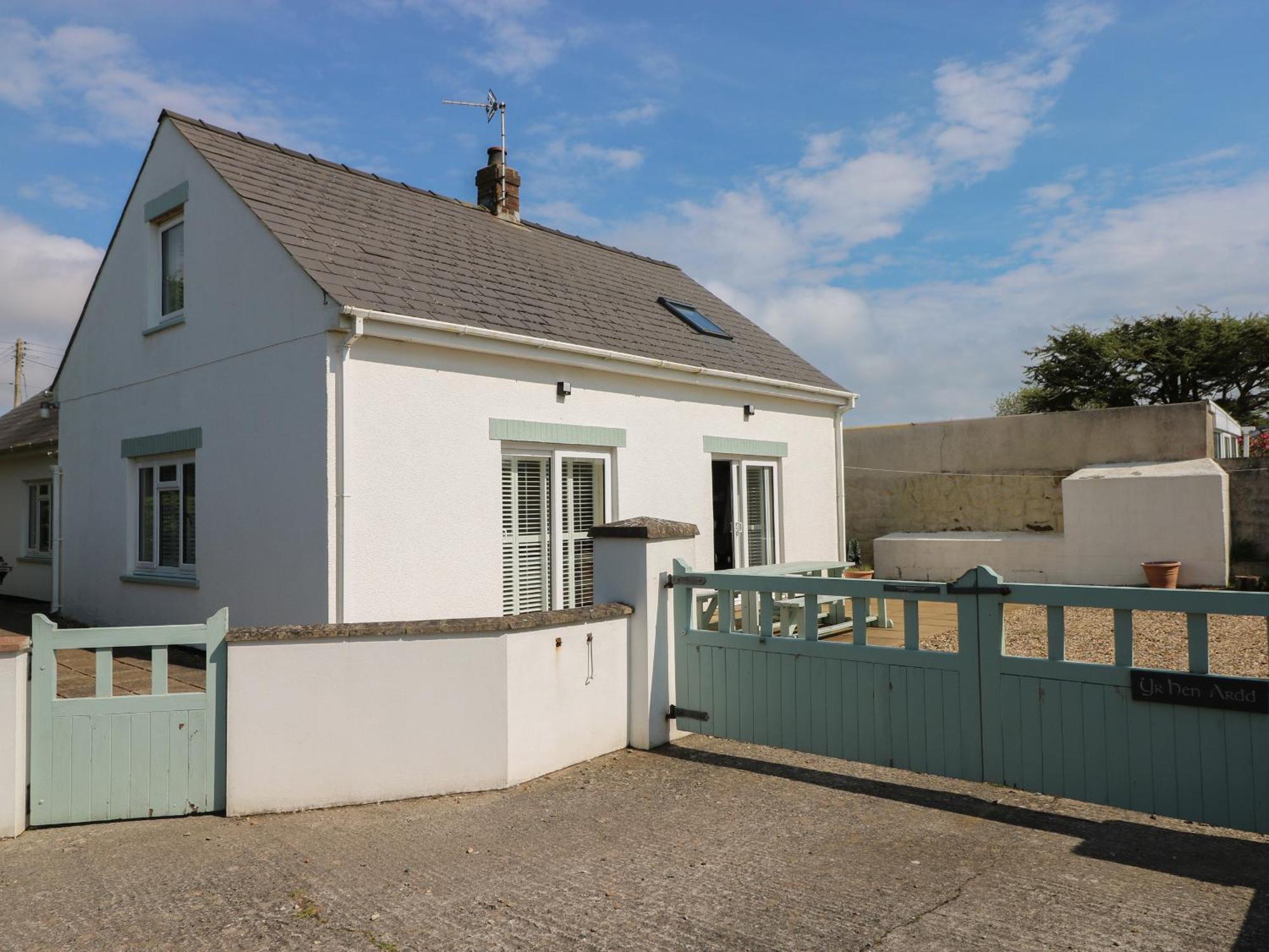 Yr Hen Ardd Villa Haverfordwest Bagian luar foto